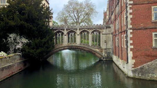 Brug in Cambridge, foto Pixabay