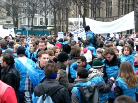 Demonstratie Studenten Den Haag: 5000 euro collegegeld? Oprutte!