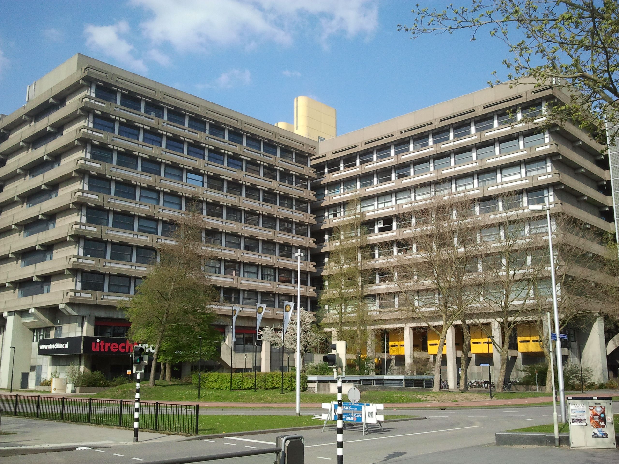 Kruytbuilding,_Utrecht_University,_Utrecht,_The_Netherlands.jpg